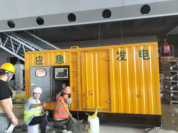 临沧怎样判断空气滤清器是否需要更换？